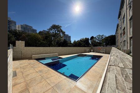 Apartamento para alugar com 60m², 2 quartos e 1 vagaÁrea comum - Piscina