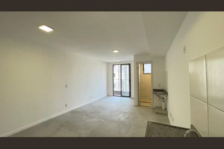 Studio de kitnet/studio à venda com 0 quarto, 33m² em Santo Cristo, Rio de Janeiro