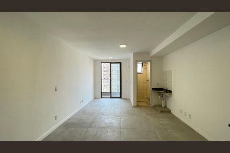 Studio de kitnet/studio à venda com 0 quarto, 33m² em Santo Cristo, Rio de Janeiro