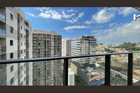 Studio à venda com 33m², 0 quarto e sem vaga Studio à venda com 33m², 0 quarto e sem vagaVaranda