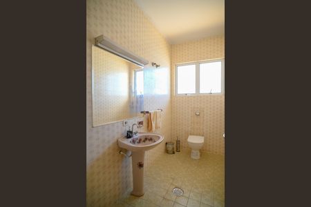 Casa para alugar com 350m², 4 quartos e 12 vagas Casa para alugar com 350m², 4 quartos e 12 vagasLavabo