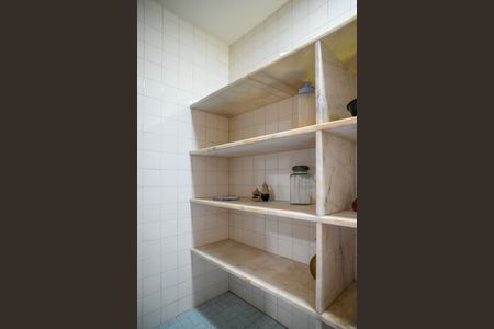 Casa para alugar com 350m², 4 quartos e 12 vagas Casa para alugar com 350m², 4 quartos e 12 vagasDespensa