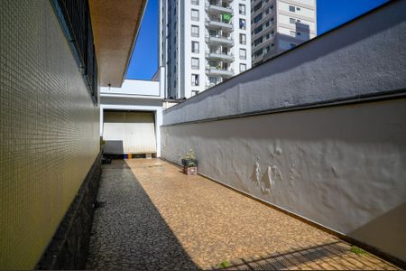 Casa para alugar com 350m², 4 quartos e 12 vagas Casa para alugar com 350m², 4 quartos e 12 vagasGaragem