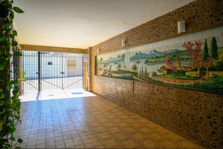 Casa para alugar com 350m², 4 quartos e 12 vagas Casa para alugar com 350m², 4 quartos e 12 vagasGaragem