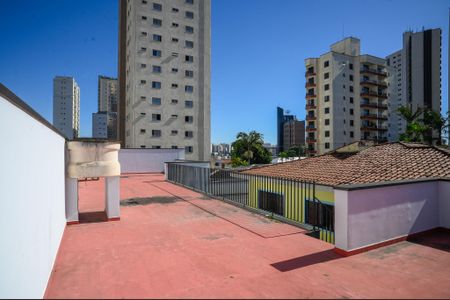Casa para alugar com 350m², 4 quartos e 12 vagas Casa para alugar com 350m², 4 quartos e 12 vagasTerraço