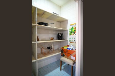 Casa para alugar com 350m², 4 quartos e 12 vagas Casa para alugar com 350m², 4 quartos e 12 vagasDespensa