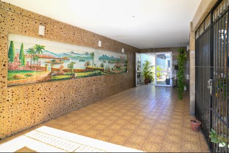 Casa para alugar com 350m², 4 quartos e 12 vagas Casa para alugar com 350m², 4 quartos e 12 vagasGaragem