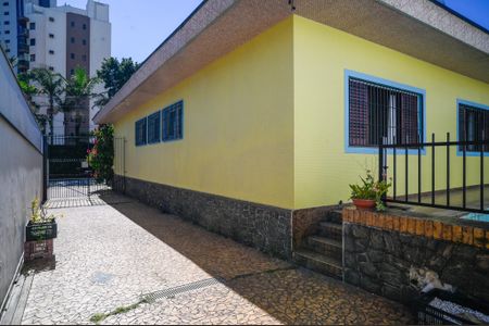 Casa para alugar com 350m², 4 quartos e 12 vagas Casa para alugar com 350m², 4 quartos e 12 vagasGaragem