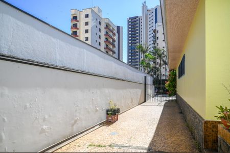 Casa para alugar com 350m², 4 quartos e 12 vagas Casa para alugar com 350m², 4 quartos e 12 vagasGaragem