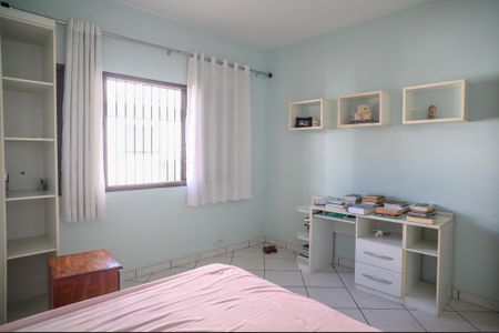 Casa para alugar com 350m², 4 quartos e 12 vagas Casa para alugar com 350m², 4 quartos e 12 vagasQuarto 3