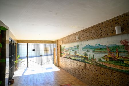 Casa para alugar com 350m², 4 quartos e 12 vagas Casa para alugar com 350m², 4 quartos e 12 vagasGaragem
