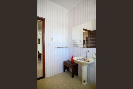 Casa para alugar com 350m², 4 quartos e 12 vagas Casa para alugar com 350m², 4 quartos e 12 vagasBanheiro Social