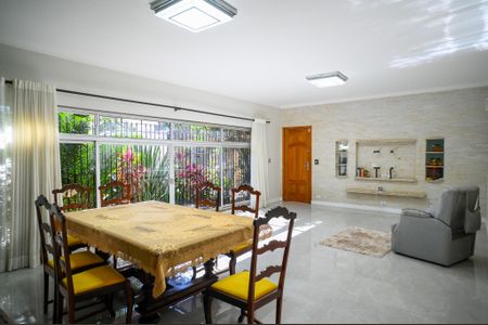 Sala de casa para alugar com 4 quartos, 350m² em Vila Santo Estefano, São Paulo