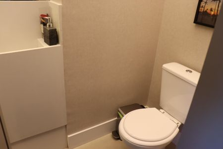 Lavabo de apartamento para alugar com 2 quartos, 75m² em Tamboré, Barueri