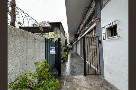 Apartamento para alugar com 65m², 2 quartos e sem vagaFachada + placa