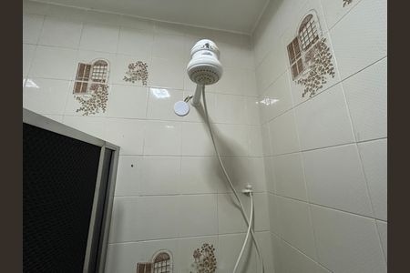 Apartamento para alugar com 65m², 2 quartos e sem vagaBanheiro