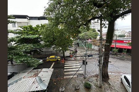 Apartamento para alugar com 65m², 2 quartos e sem vagaVista da Sala