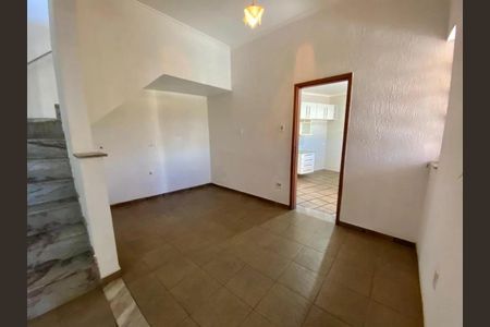 Casa para alugar com 90m², 4 quartos e 1 vaga