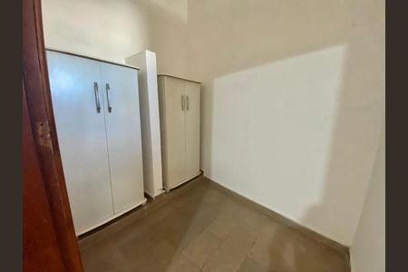 Casa para alugar com 90m², 4 quartos e 1 vaga