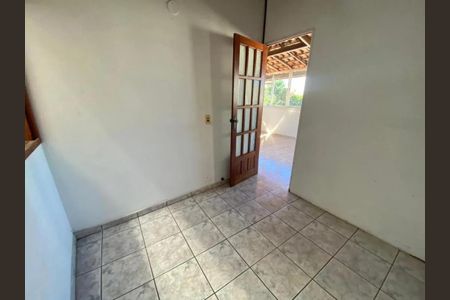 Casa para alugar com 90m², 4 quartos e 1 vaga