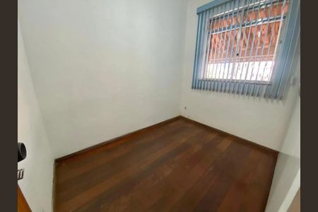 Casa para alugar com 90m², 4 quartos e 1 vaga