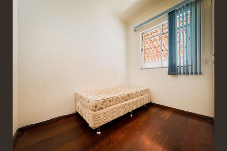 Casa para alugar com 90m², 4 quartos e 1 vaga