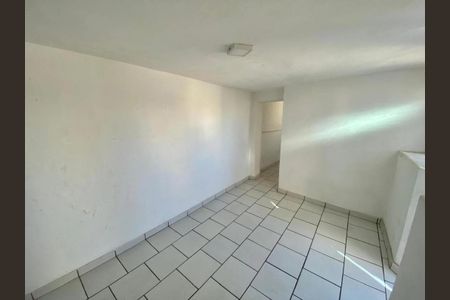 Casa para alugar com 90m², 4 quartos e 1 vaga