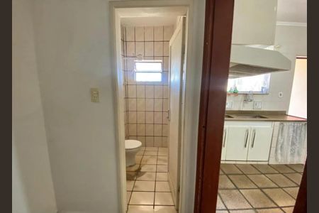 Casa para alugar com 90m², 4 quartos e 1 vaga