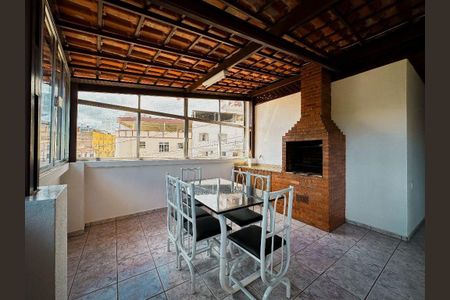 Casa para alugar com 90m², 4 quartos e 1 vaga