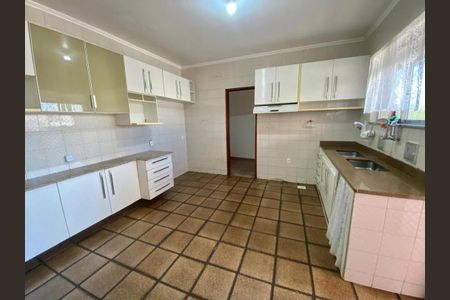 Casa para alugar com 90m², 4 quartos e 1 vaga Casa para alugar com 90m², 4 quartos e 1 vagaCozinha