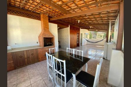 Casa para alugar com 90m², 4 quartos e 1 vaga