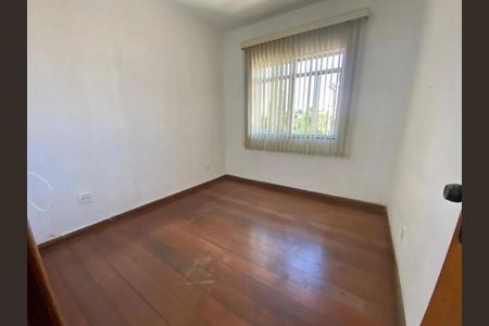 Casa para alugar com 90m², 4 quartos e 1 vaga