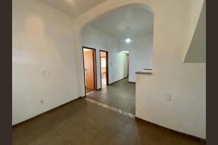 Casa para alugar com 90m², 4 quartos e 1 vaga Casa para alugar com 90m², 4 quartos e 1 vagaSala