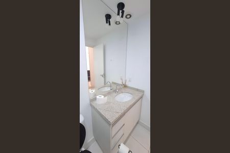 Studio para alugar com 37m², 1 quarto e 1 vaga Studio para alugar com 37m², 1 quarto e 1 vagaBanheiro