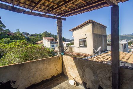 Casa à venda com 144m², 3 quartos e 1 vaga Casa à venda com 144m², 3 quartos e 1 vagaTerraço