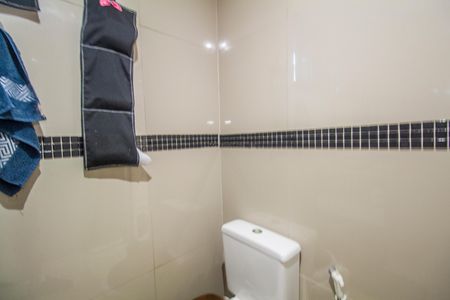 Casa à venda com 144m², 3 quartos e 1 vaga Casa à venda com 144m², 3 quartos e 1 vagaBanheiro 2