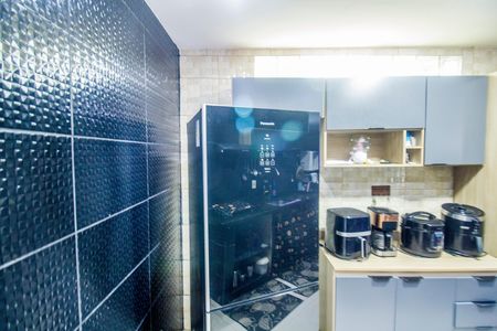 Casa à venda com 144m², 3 quartos e 1 vaga Casa à venda com 144m², 3 quartos e 1 vagaCozinha e Área de Serviço