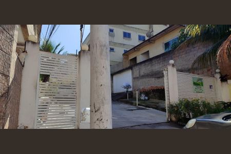 Casa à venda com 144m², 3 quartos e 1 vaga Casa à venda com 144m², 3 quartos e 1 vagaFachada