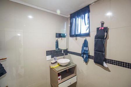 Casa à venda com 144m², 3 quartos e 1 vaga Casa à venda com 144m², 3 quartos e 1 vagaBanheiro 2
