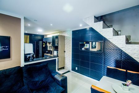 Sala de casa à venda com 3 quartos, 144m² em Vila Valqueire, Rio de Janeiro