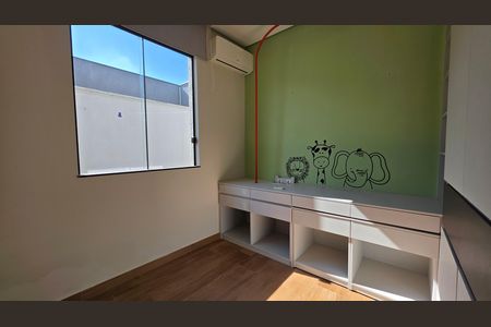 Casa para alugar com 180m², 3 quartos e 3 vagas