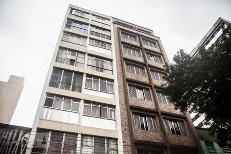 Studio para alugar com 28m², 1 quarto e sem vaga Studio para alugar com 28m², 1 quarto e sem vagaFachada
