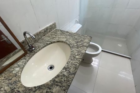 Apartamento para alugar com 105m², 2 quartos e sem vagaBanheiro