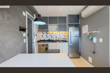 Cozinha de apartamento para alugar com 1 quarto, 44m² em Brooklin, São Paulo