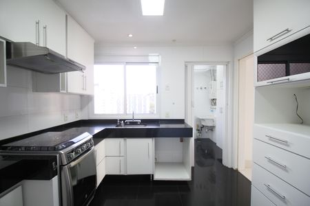 Apartamento à venda com 127m², 3 quartos e 2 vagasCozinha