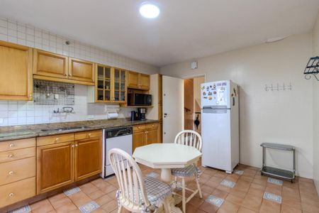 Casa à venda com 4 quartos, 300m² em Brooklin, São Paulo