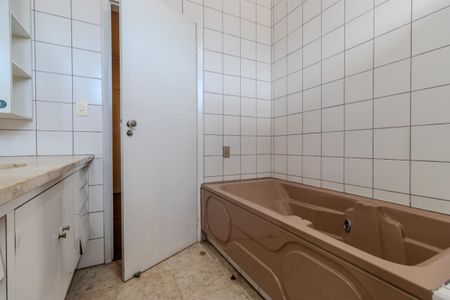 Casa à venda com 4 quartos, 300m² em Brooklin, São Paulo