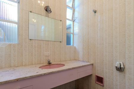 Casa à venda com 300m², 4 quartos e 4 vagas
