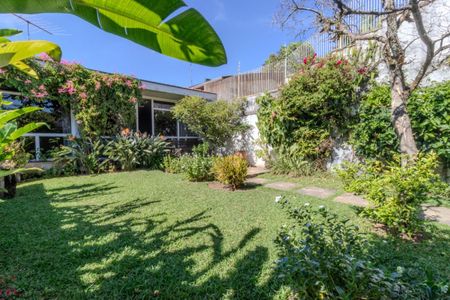 Casa à venda com 300m², 4 quartos e 4 vagas