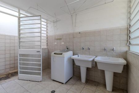 Casa à venda com 300m², 4 quartos e 4 vagas